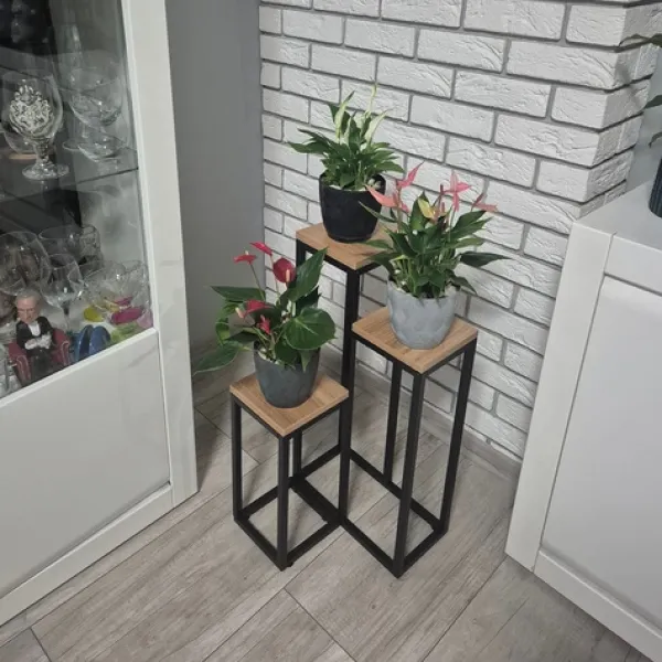Blombord / Piedestal - 67 cm