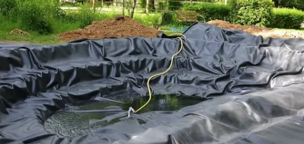 Clearance Dammfoder PVC 3 m x 4 m 0,5 mm Svart Trädgårdsdammfoder Fontäner & Dammar