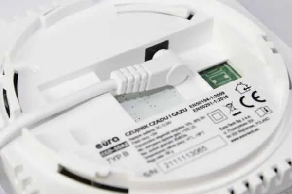 Outlet Eura 2-i-1 kolmonoxid- och naturgasdetektor CGD-50A2 Rök- & Koloxiddetektorer