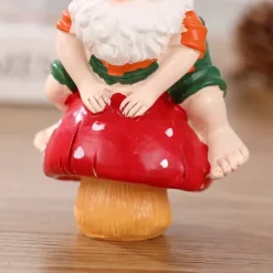 New Jultomten skrivbordsprydnader, heminredning med harts, svampdekorationer med dvärg Trädgårdsprydnader