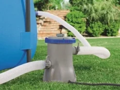 Discount Sommarglädje garanterad med denna stora ovanmarkspool - Komplett med pump, filter och reparationssats Pooler