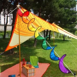 Spiral Rainbow Wind Strip Väderkvarn Färgglad Vindklocka för Trädgård Hem Utomhus Camping Tält Dekoration
