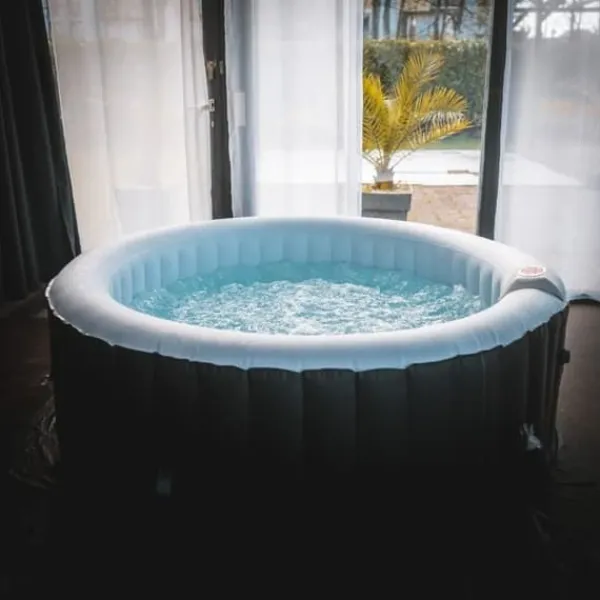 SUNSPA Runt uppblåsbart spa 4 platser Spa & Utomhusbad