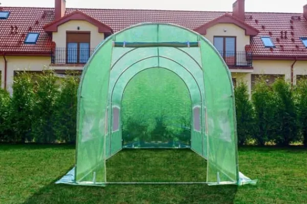 Sale 250x200cm hobbyväxthus för nybörjare - Enkel montering, UV-beständigt, 6 fönster Växthus