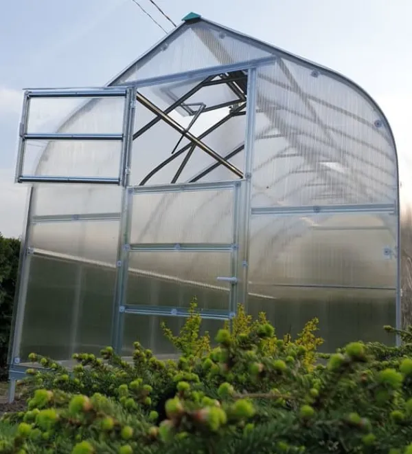 Baumera Växthus STANDART 10 - 2,5x4m med 6 mm polykarbonatbeläggning